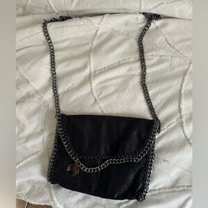 Elegant Black Chain Crossbody Bag